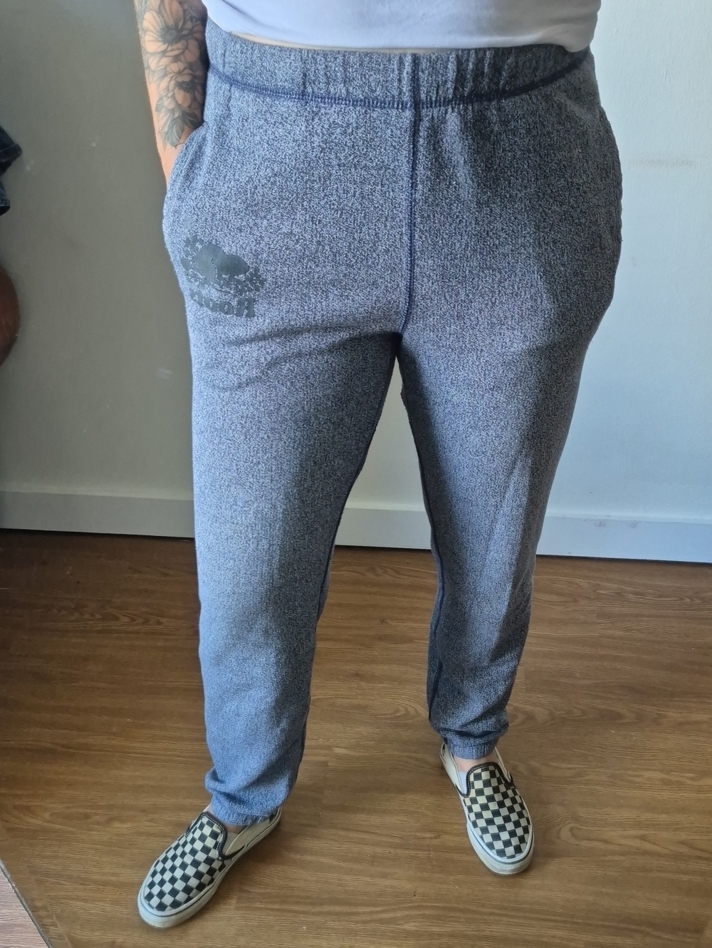 Roots Gray Sweatpants - Size M